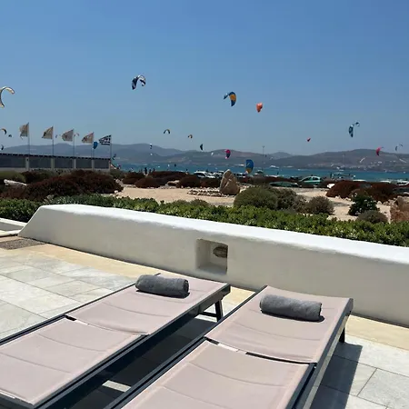 Unique Beachfront Villa, 5 Bedrooms, Swimming Pool & Jacuzzi Dom wakacyjny