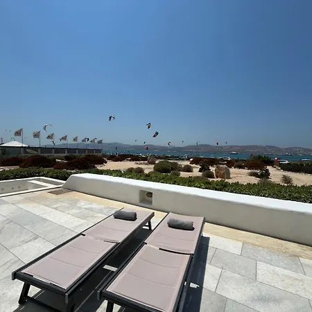 Unique Beachfront Villa, 5 Bedrooms, Swimming Pool & Jacuzzi Dom wakacyjny