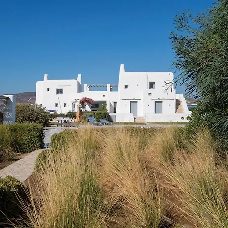 Unique Beachfront Villa, 5 Bedrooms, Swimming Pool & Jacuzzi Dom wakacyjny